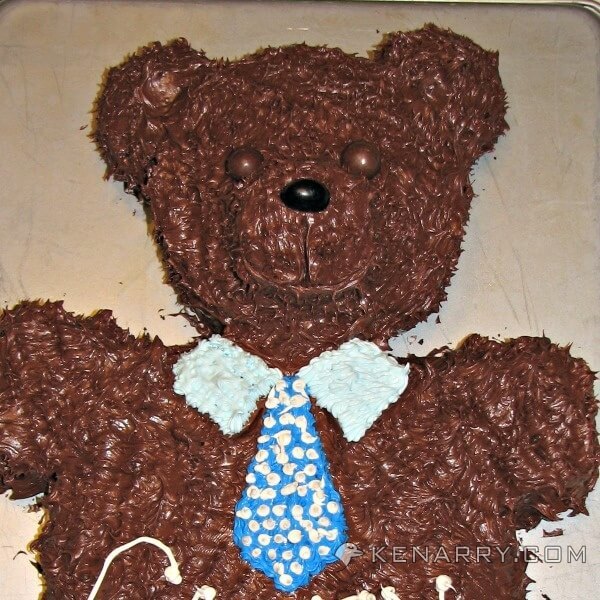 Bear Cake: Adorable Teddy Bear Birthday Idea