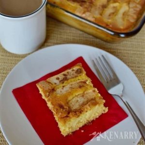 Love apples? This Caramel Apple Coffee Cake recipe is a great fall idea for the next breakfast, brunch or dessert you host for friends at your home.