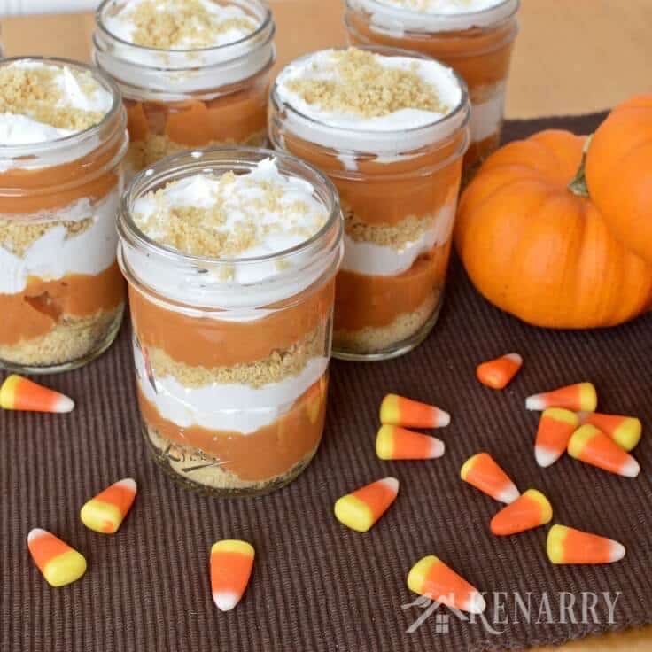 What a fun idea for a fall dessert! These Pumpkin Pie Parfaits in little jars are so cute and would be a great recipe to make for Thanksgiving or even Halloween.