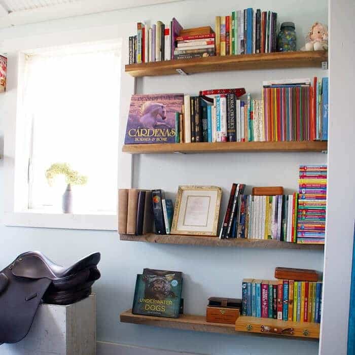 DIY Floating Bookshelves