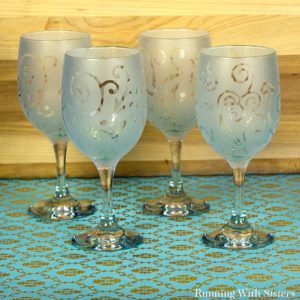 Learn to etch wine glasses with this step by step tutorial and how to video. We'll show you how to personalize wine glasses to make a great gift!