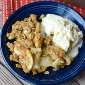 Tart apples topped with a sweet cinnamon crumble, this apple crisp recipe has the perfect balance of delicious flavors.
