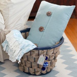 Laundry Hamper to Burlap Basket Upcycle – Average But Inspired -- 12 creative burlap craft projects featured on Kenarry.com