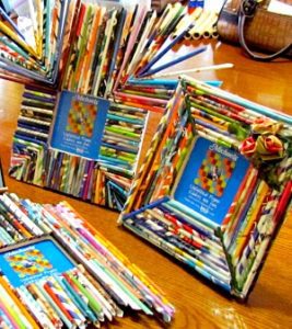 Handmade Gift Idea: How To Make Layered Paper Jewelry - Ideas for the Home