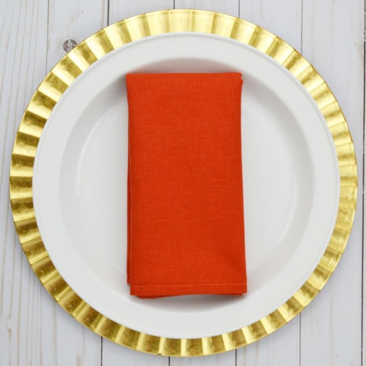 Simple DIY Cloth Napkins You Can Whip Up Quickly