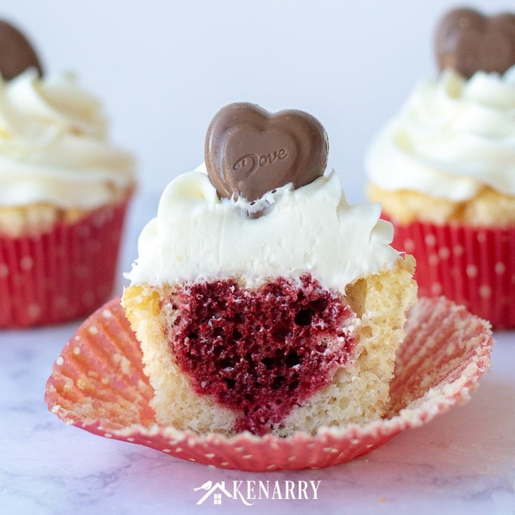 Hidden Hearts Valentine’s Day Cupcakes: Dessert Idea