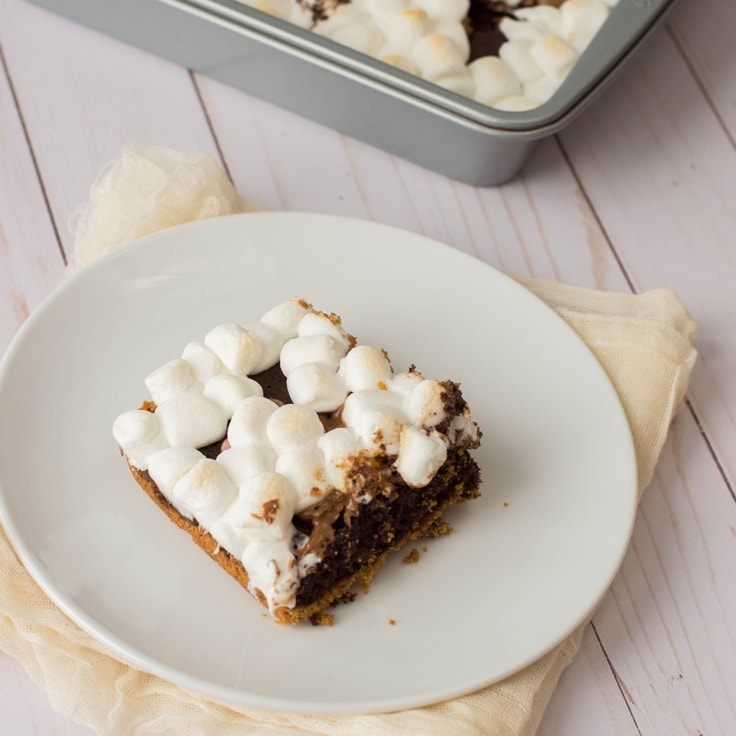 Easy S’mores Cake: Cake Mix Solutions