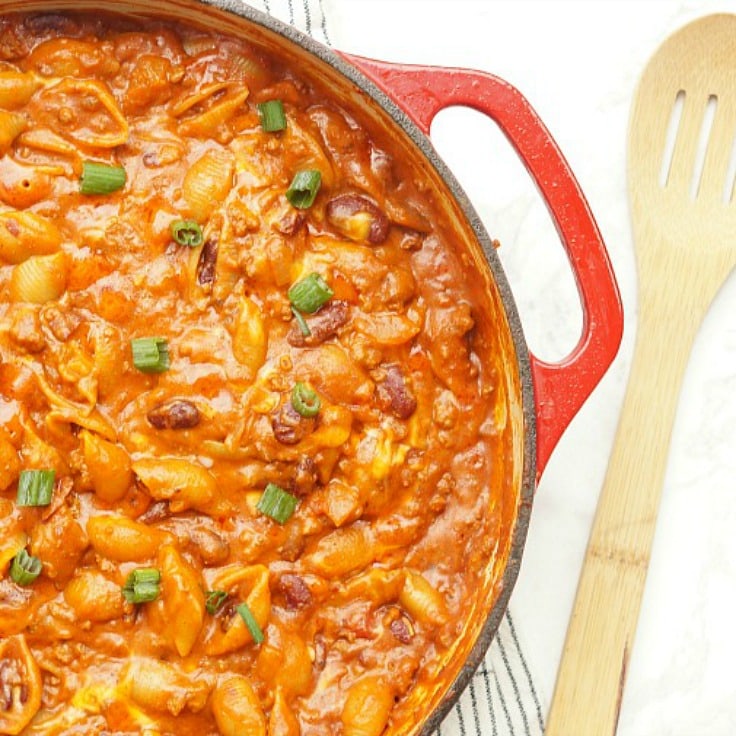 Cheesy Chili Noodles: One Pot Dinner Idea
