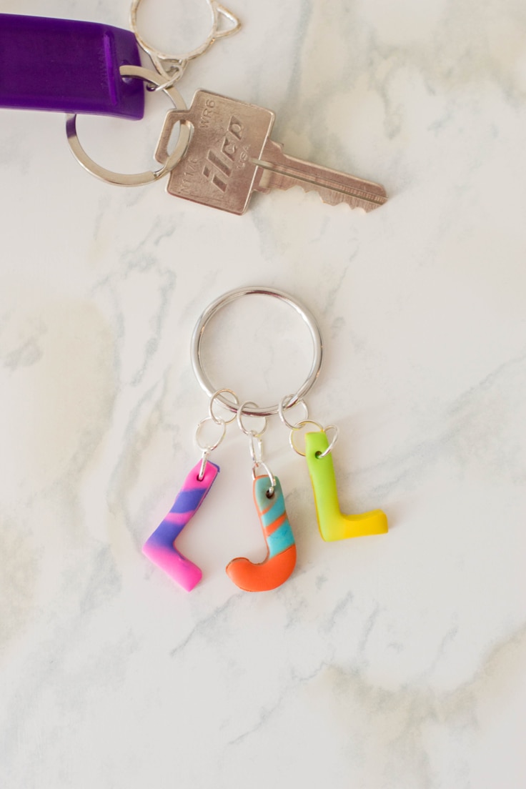 This DIY project for a cute personalized keychain is the perfect gift idea for your loved one. 