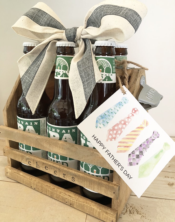 How to Personalize a Wood Bottle Caddy and a FREE Father's Day Gift Tag