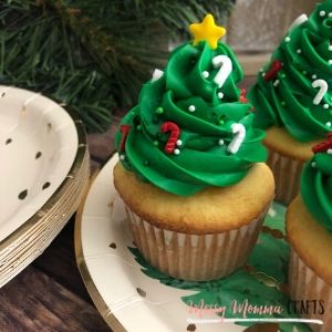 These Christmas Tree Cupcakes only require a few ingredients and will make your Christmas party guest smile with Christmas Cheer.