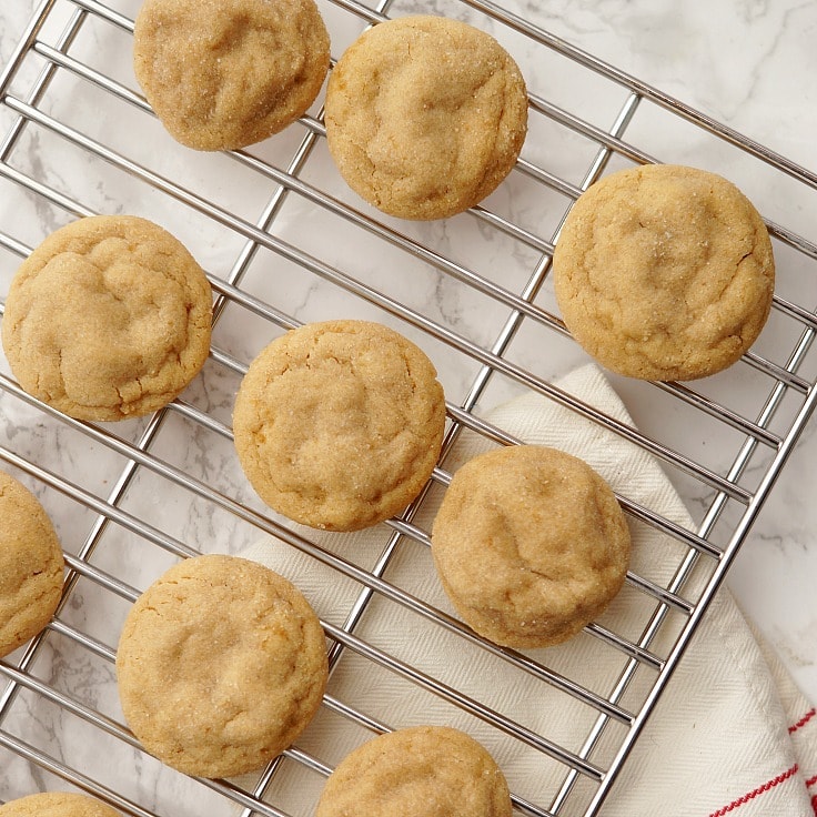 The Best Soft-Baked Peanut Butter Cookies