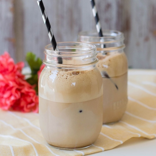 Easy Greek-Style Frappe Recipe: Iced Coffee Drink - Ideas for the Home
