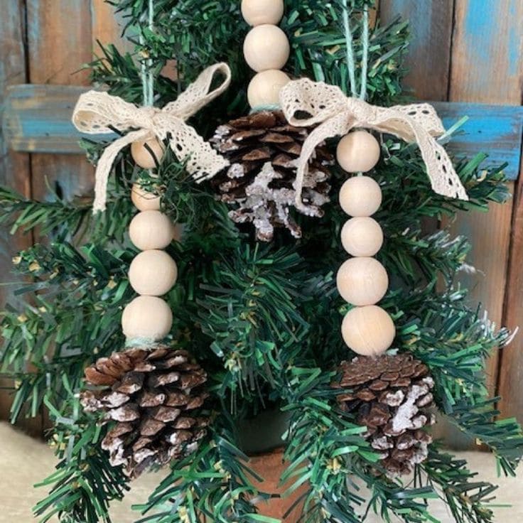 How To Make Farmhouse Style Pinecone Christmas Ornaments