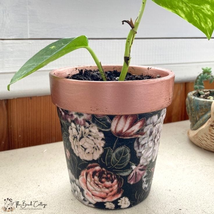 DIY Fabric Covered Terra Cotta Flower Pots