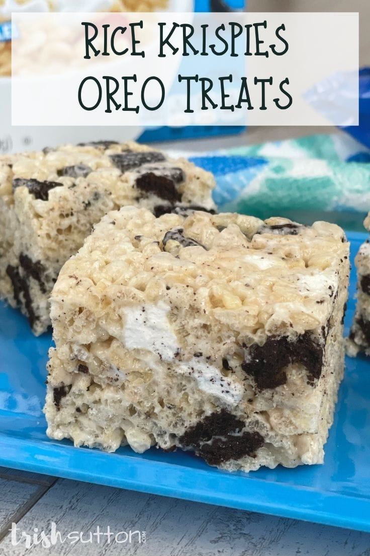 Closeup picture of an square cut Oreo Rice Krispies Treat.