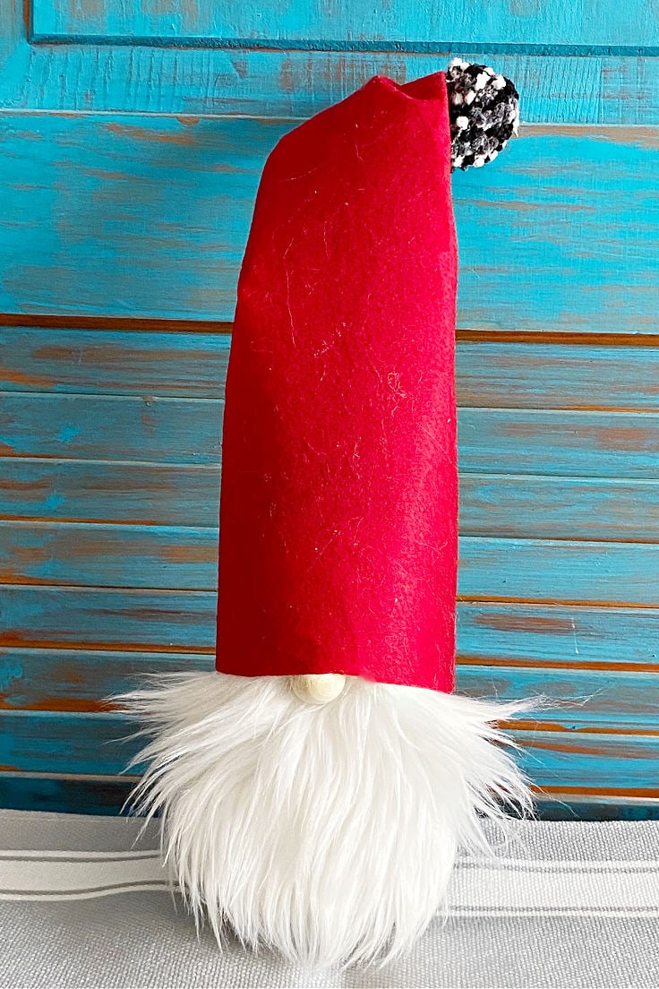 red hat gnome with white beard