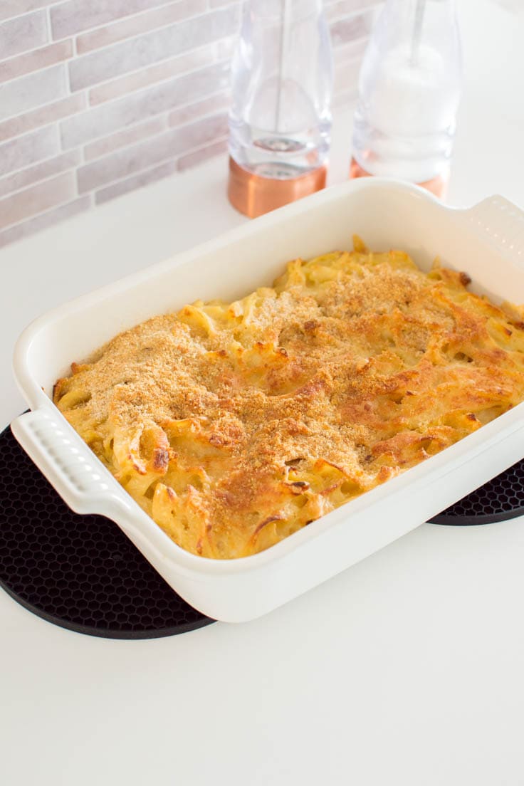 Aerial view of mac and cheese topped with breadcrumbs in a casserole dish