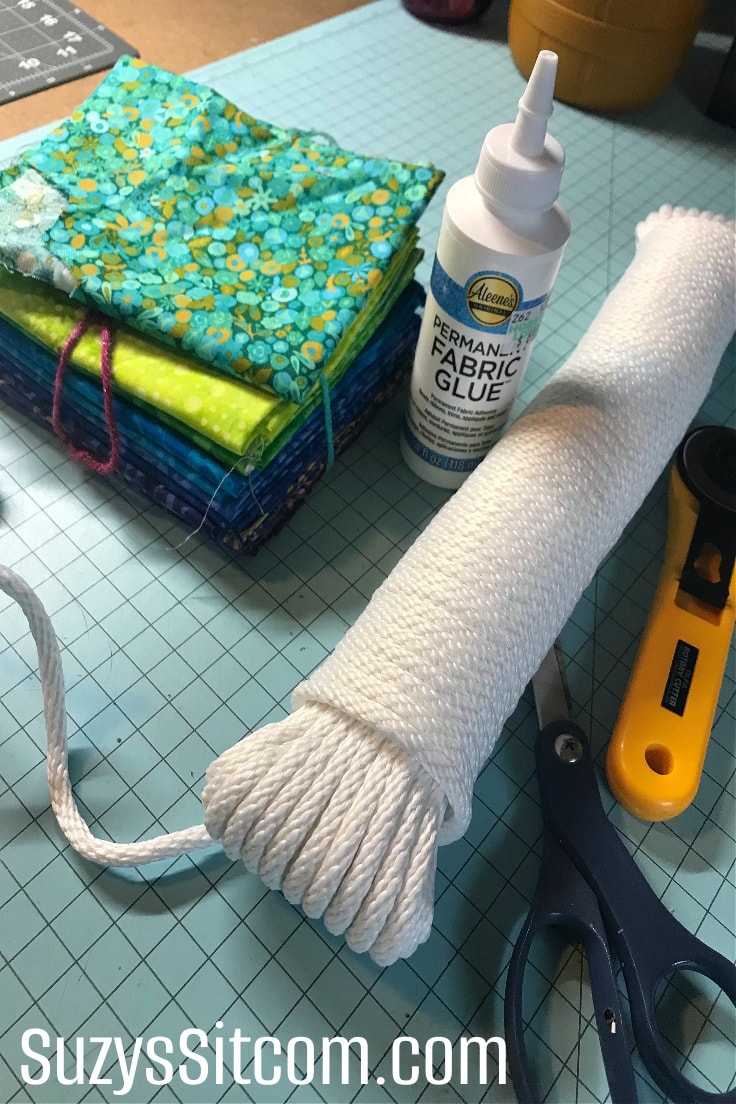 Supplies to make fabric rope placemats