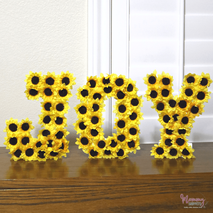 The Easiest Way to Make A Floral Letter