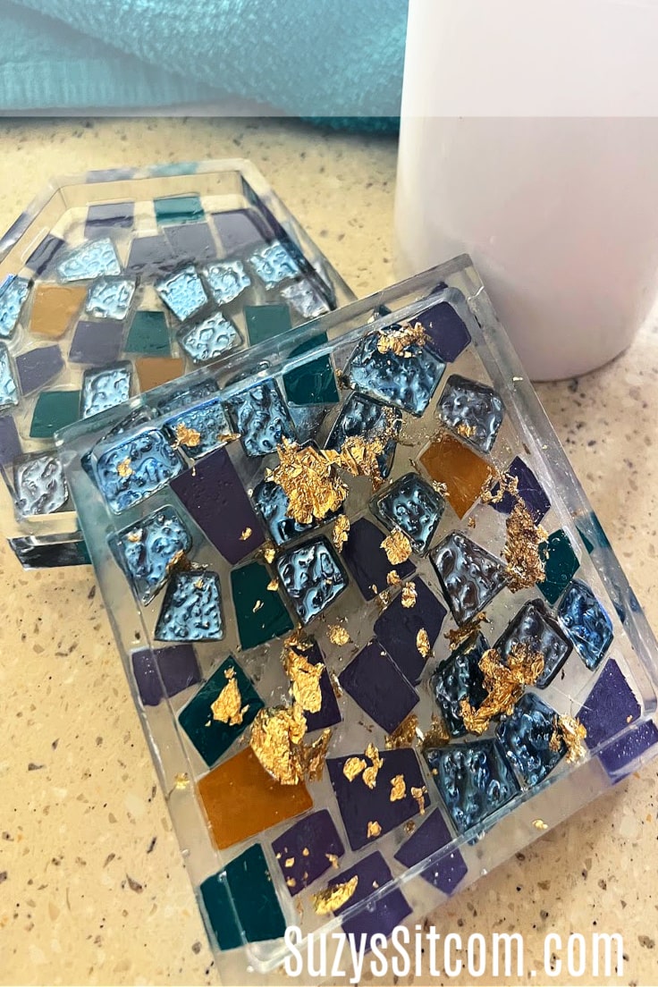 Make beautiful coasters from resin.