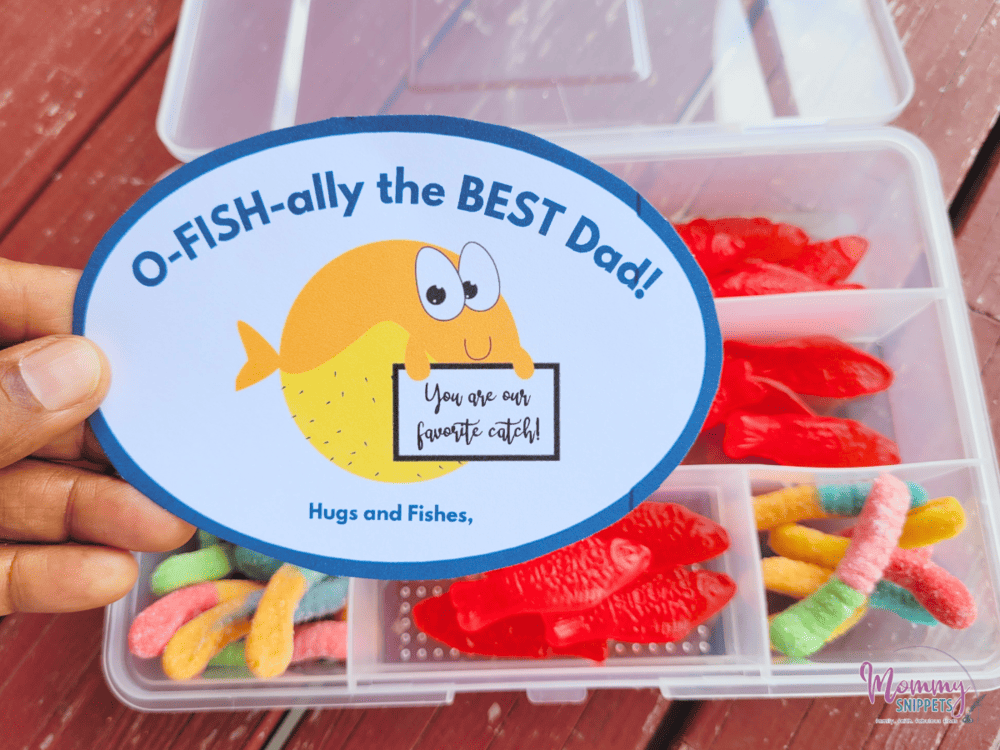 Free printable Father's Day tackle box tag