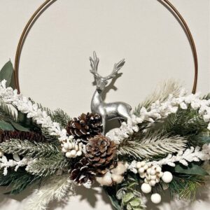 winter wonderland wreath with deer