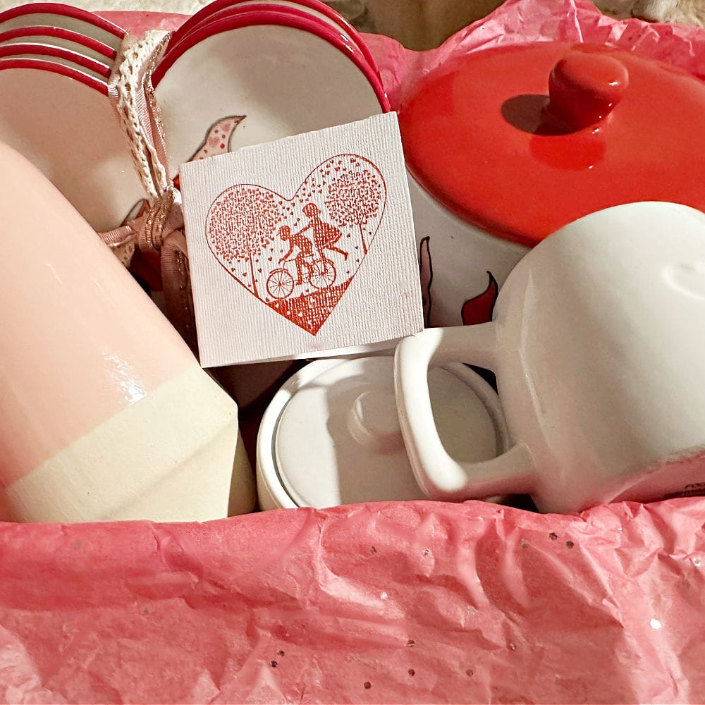 Make an Adorable Valentine’s Day Gift Basket